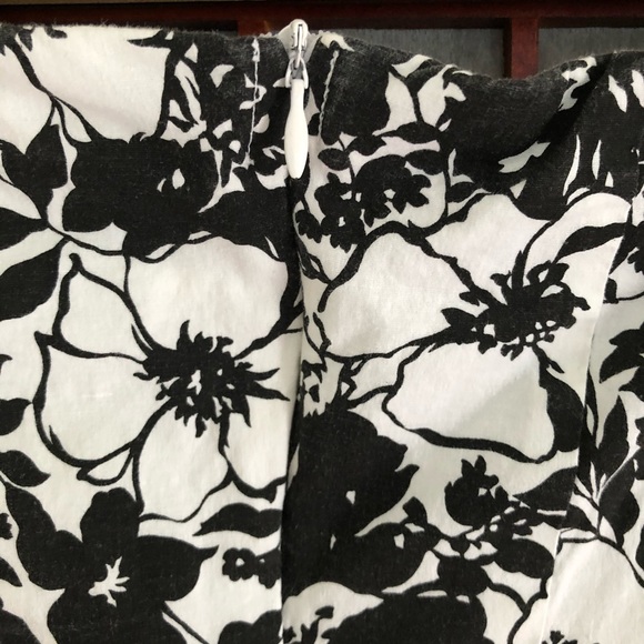 Strapless Black and White Floral Dress - Picture 5 of 6